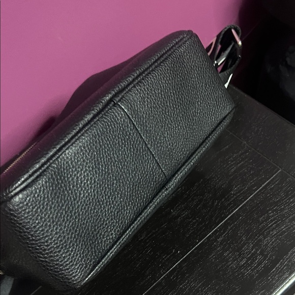 Marc Jacobs Black Crossbody Bag - Picture 4 of 9